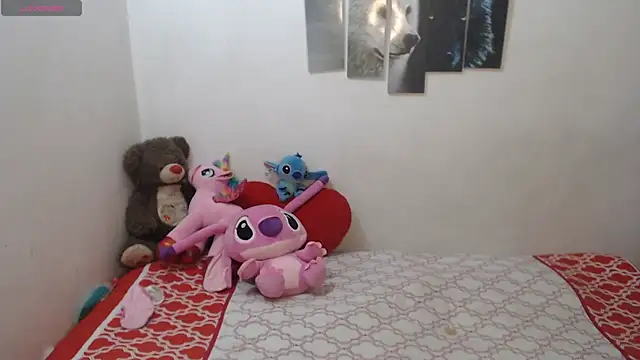 Pocahontas Princess  online show from April 13, 1:34 pm