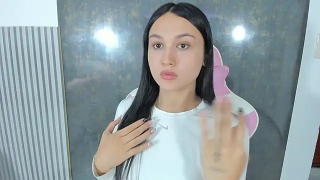 lana boomer online show from March 25, 8:23 pm