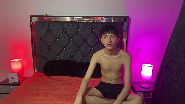 khonsu s online show from March 6, 9:32 pm