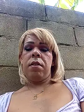 blondebitchlitle online show from April 7, 6:54 pm