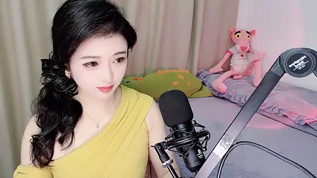 starsqimei online show from March 18, 5:45 am