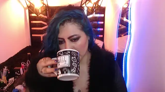 scarleth blue online show from March 18, 5:45 am