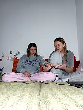 ella grays online show from March 15, 6:43 pm