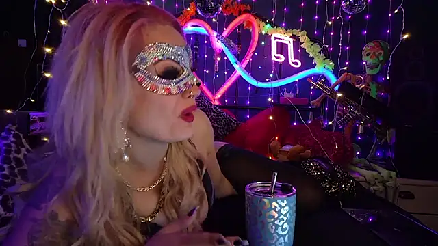 anonymouszN online show from April 16, 9:39 pm