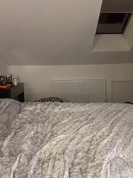 littlebambi26 online show from March 7, 11:34 pm