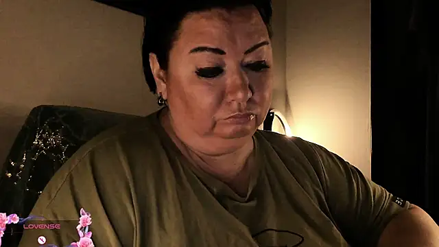 SexxyDreams1 online show from September 9, 2:11 am