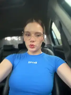 NicoleCut online show from June 1, 10:10 pm