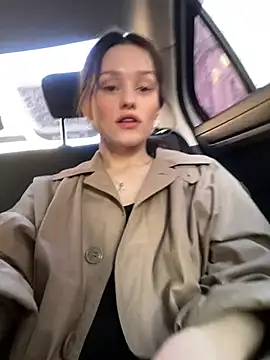 Mia Mia M online show from March 14, 2:40 pm