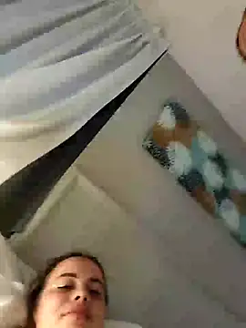 babybambiiii online show from April 17, 2:52 pm