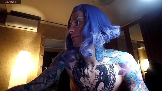 Julia dolls online show from March 29, 7:24 pm