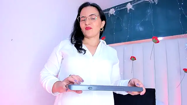 africa holmes online show from March 31, 2:44 am