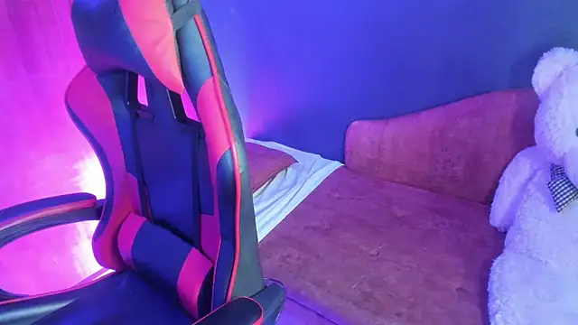 milufontier online show from April 17, 2:57 am