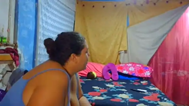 pecadodulce123 online show from June 25, 3:46 pm