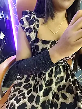 Little  Lia online show from July 10, 3:45 pm