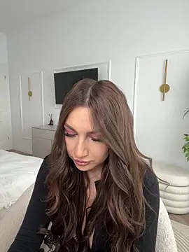 claraxjoyy online show from April 20, 5:32 am