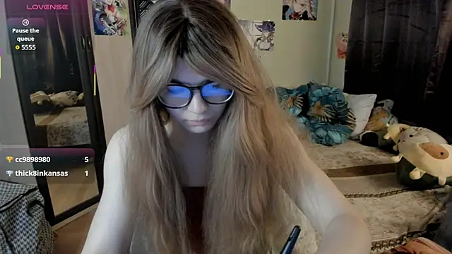 alexiamaleax online show from April 13, 2:13 am