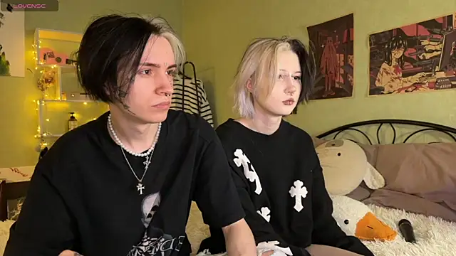 VeryRare TwinS online show from October 8, 7:51 pm