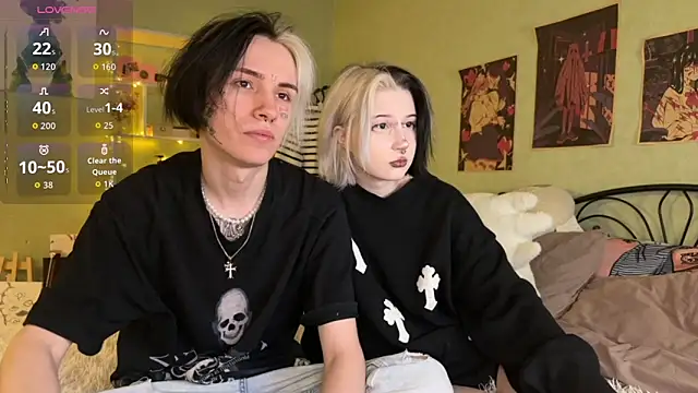 VeryRare TwinS online show from October 9, 10:14 pm