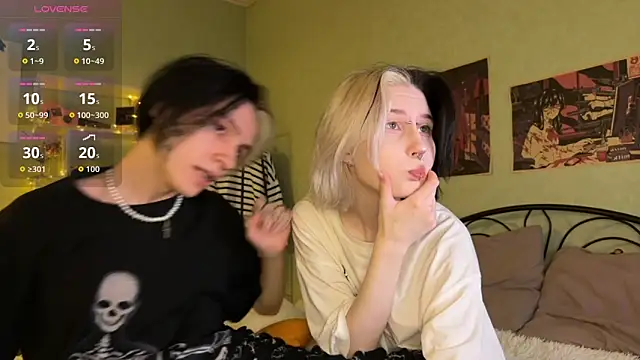 VeryRare TwinS online show from October 5, 11:21 pm