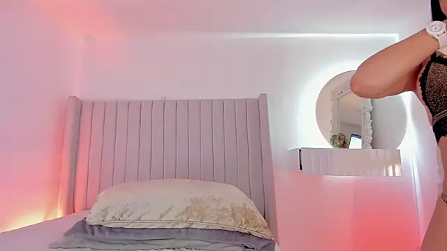 Karla Hudsson online show from April 20, 12:41 pm