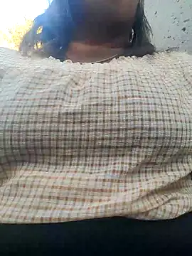 omalicha98 online show from April 11, 6:30 am