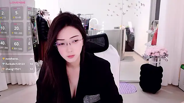 miaomiao-777 online show from May 15, 11:29 pm