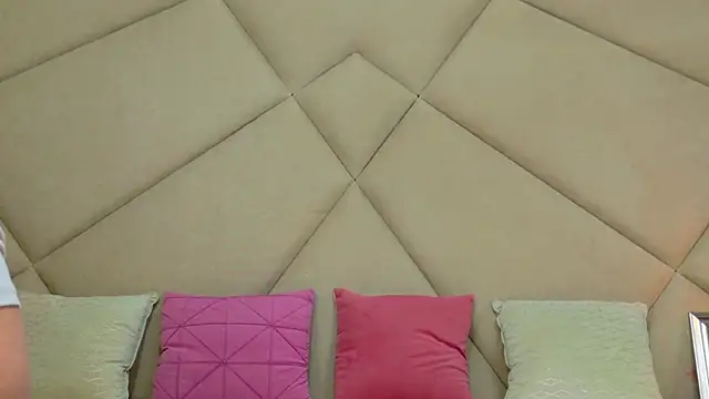 ChloeFrost online show from March 9, 6:16 am