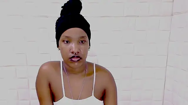 EroticSexyPrada online show from April 18, 7:58 pm