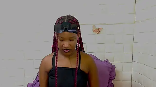 EroticSexyPrada online show from March 16, 4:26 am