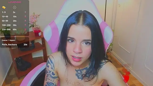 Nicole Foxx  online show from July 16, 9:19 pm