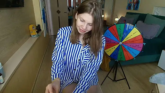 ReginaSparkle online show from March 16, 5:44 am