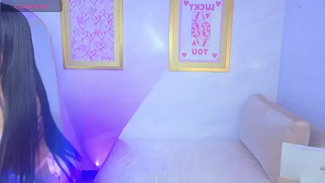 Paulette v online show from March 31, 1:44 pm