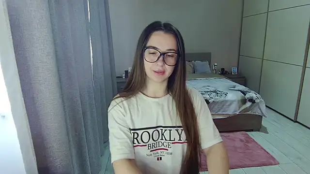 singletrouble online show from April 14, 4:56 am