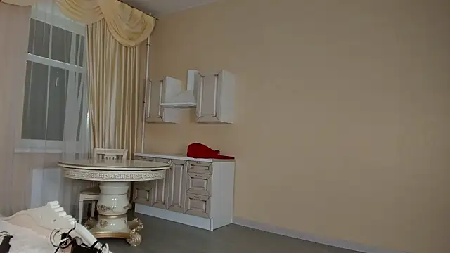 wawmom online show from April 20, 7:39 pm