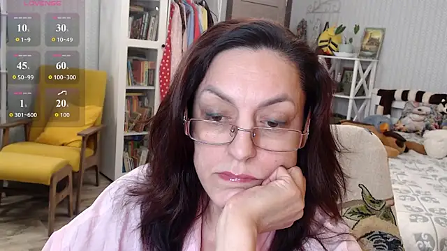 Soffya Soy online show from May 7, 2:21 pm