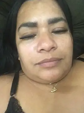 indiazinha69  online show from April 18, 9:26 pm