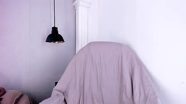 Shanntal  online show from October 1, 7:41 pm