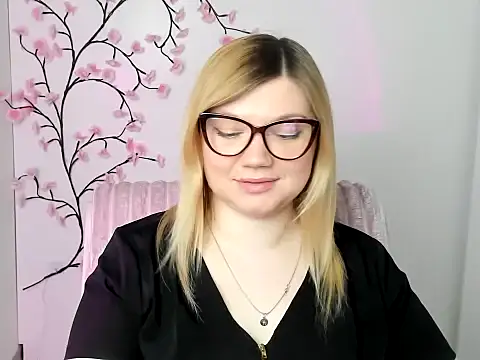 Lola moree online show from April 4, 12:04 pm