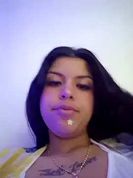 Angela Sophie online show from April 11, 8:45 pm