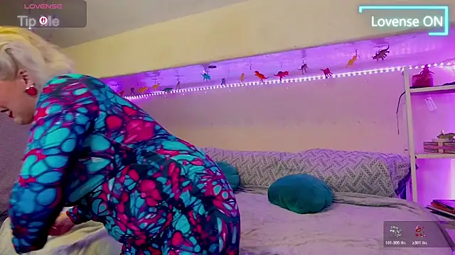 GoddessAlimony online show from April 16, 12:33 am