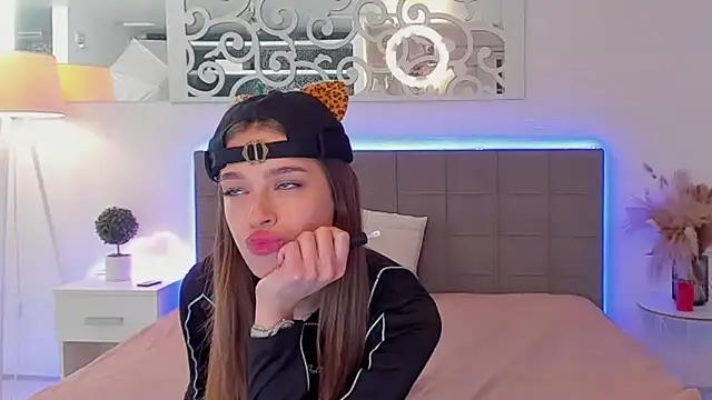 melissacrayzy online show from April 11, 6:41 am