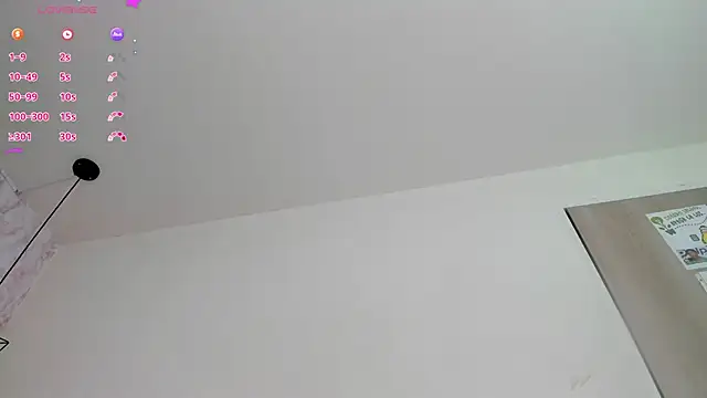 Raichell  online show from April 11, 7:45 am