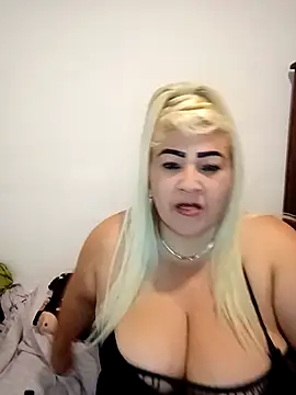 BonniAdams online show from April 17, 10:56 pm