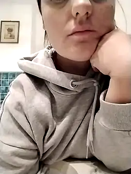 PrincessEileen89 online show from October 27, 10:15 pm