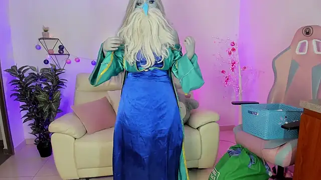 Neekito  online show from October 31, 8:35 pm