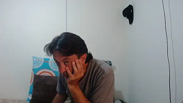 jeans and emma online show from March 28, 11:25 pm