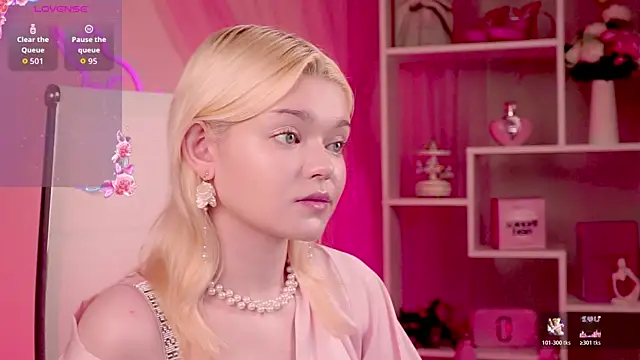 AdeleCartier online show from May 29, 4:10 am