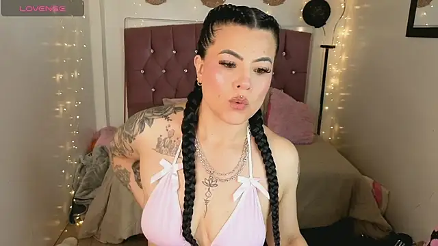 lizha milf online show from March 27, 5:24 pm