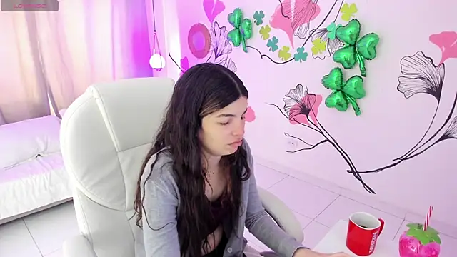 Isabela Fiorelli online show from March 26, 1:02 pm