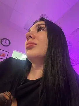 MaeveMoon online show from May 29, 9:46 pm